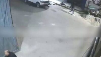 VIDEO: Asaltante dispara al aire para quitarle su camioneta a un vecino en Edomex