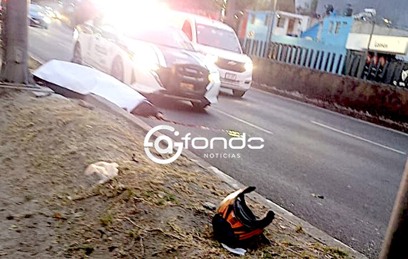 TRAGEDIA. Motociclista se estrella a toda velocidad y se rompe la cabeza en la CDMX