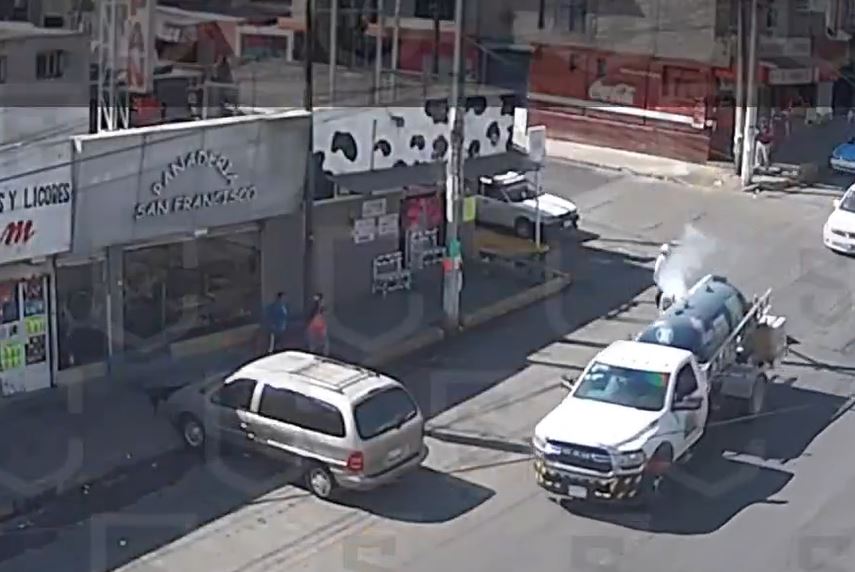 VIDEO: Fuga en una pipa de gas desata el pánico en Edomex; ocurrió junto a una tienda 3B