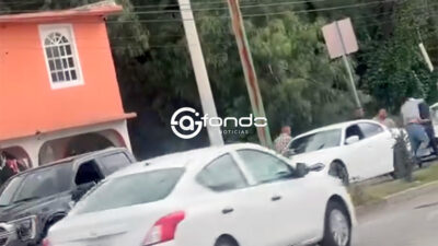 VIDEO. Graban a supuestos policías ministeriales cuando intentan secuestrar a automovilista en Edomex