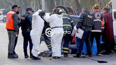 TRAGEDIA. Conductor de un Aveo pierde la vida al volcar frente a estación del Metrobús