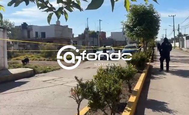 URGENTE: Encuentran a una mujer muerta en la calle y muy cerca a un hombre asesinado