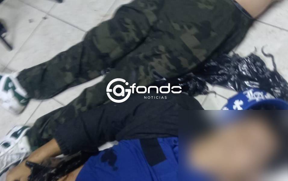 BRUTALIDAD. Encuentran los cuerpos de dos jóvenes asesinados a tiros a dos jóvenes en un estacionamiento