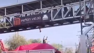 VIDEO: Policías y testigos se unen para salvar la vida de una jovencita en el Metro