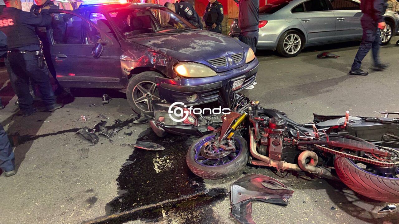 LAMENTABLE. Dos mujeres iban en moto a toda velocidad, chocaron y una de ellas murió