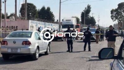 URGENTE: Matan a un hombre cuando arreglaba su carro afuera de su casa