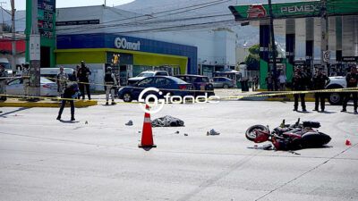 VIDEO. César viajaba en una moto con su amiga Mariana; el joven murió al ser embestidos por camión de la Guardia Nacional