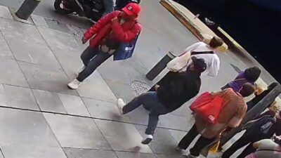 ALERTA: Falso cliente pide ver pulseras y huye sin pagar de una joyería Bizarro