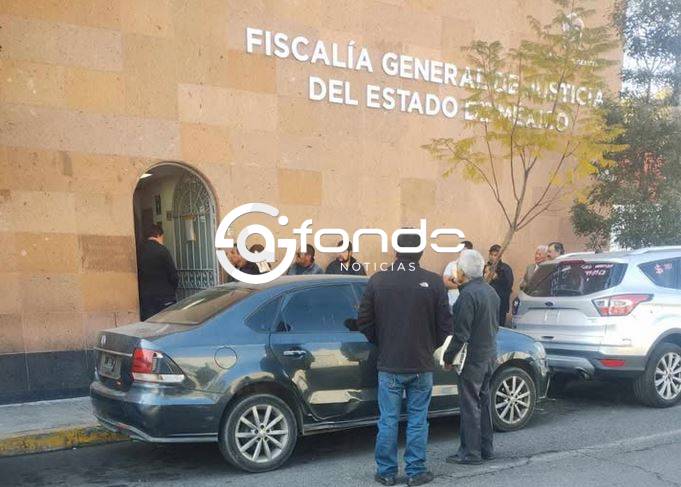 HUMILLANTE: Fiscalía Edomex obliga a víctimas de delitos a esperar en la calle porque ‘no hay nadie’