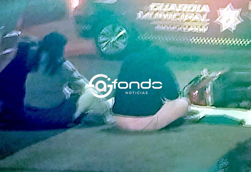 LAMENTABLE. Jovencita de 15 años cae de una moto y muere al ser arrollada por un microbús