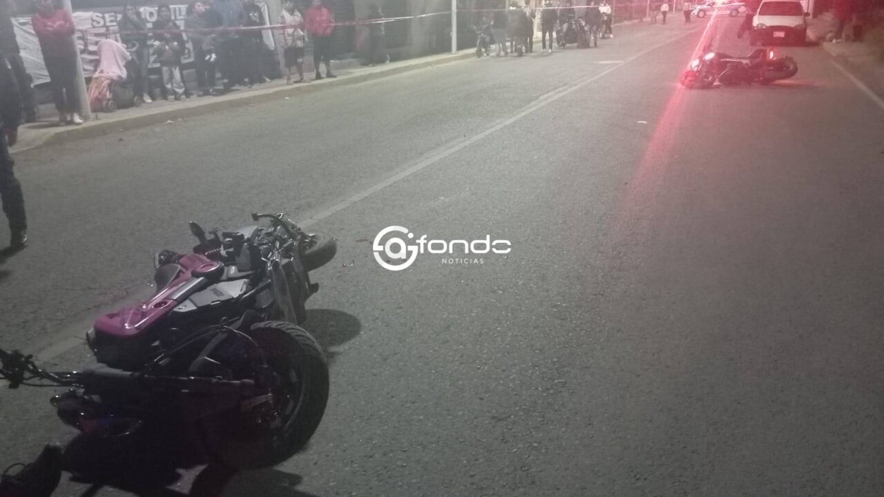 TRAGEDIA. Mujer manejaba una moto; muere tras chocar con otro biker y ser arrollada por transporte público