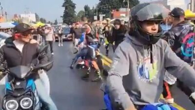 VIDEO: Motociclistas borrachos arman batalla campal en este ‘pueblo sin ley’