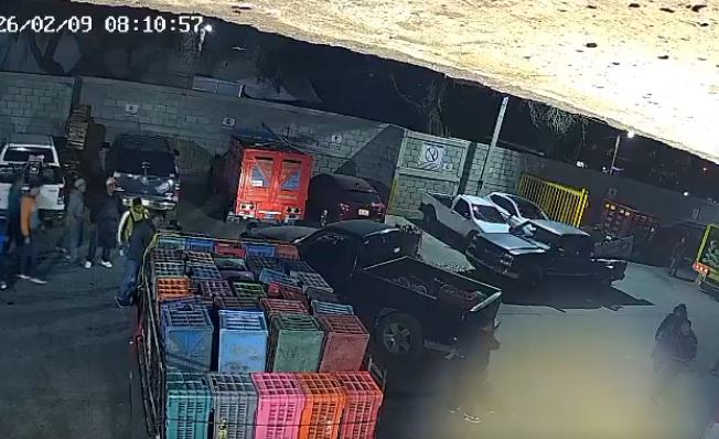 VIDEO: ‘¡Mi hijo!’; bebé de 2 años muere aplastado por la camioneta que manejaba su tío