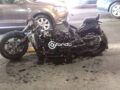 VIDEO. Motociclista iba en su Harley Davidson, cayó, se rompió la cabeza y perdió la vida