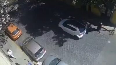 VIDEO: Señora extranjera turisteaba en el centro cuando la aplastó una pipa de agua