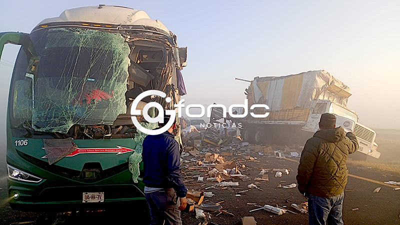 ÚLTIMA HORA. Banco de neblina en autopista provoca varios accidentes con tres muertos y decenas de heridos