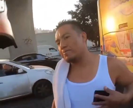 VIDEO: ‘¿A dónde vas?’; motociclista encara a chofer de camión que lo arrolló