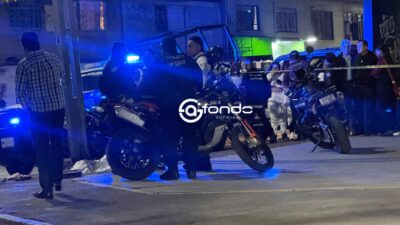 CAÍDO: Joven en motocicleta perdió el control y terminó su vida contra un poste