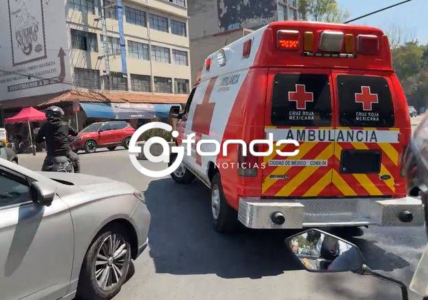 URGENTE: Traslado en vivo; joven se incrusta una barreta en la cara y es llevado de urgencia al hospital