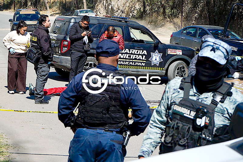 CEMENTERIO. Dos cuerpos a la mitad del camino; son hombres que fueron asesinados con impactos de bala