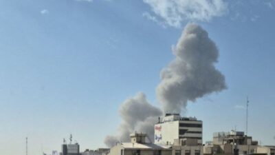 VIDEO. EU e Israel realizan bombardeos en Irán; reportan más de 50 muertos en una escuela