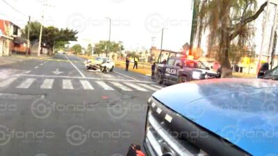 URGENTE: Conductor de un Tsuru manejaba tomado y muere al chocar en Edomex