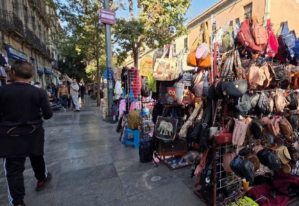 INHUMANO: Jovencita deja una bolsa en una jardinera con un recién nacido muerto