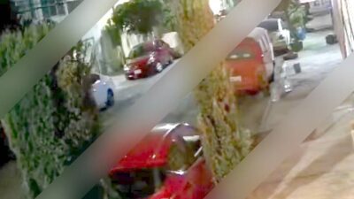 VIDEO: ‘¡Ayuda!’; mujer corre y grita aterrada mientras un asaltante la perseguía