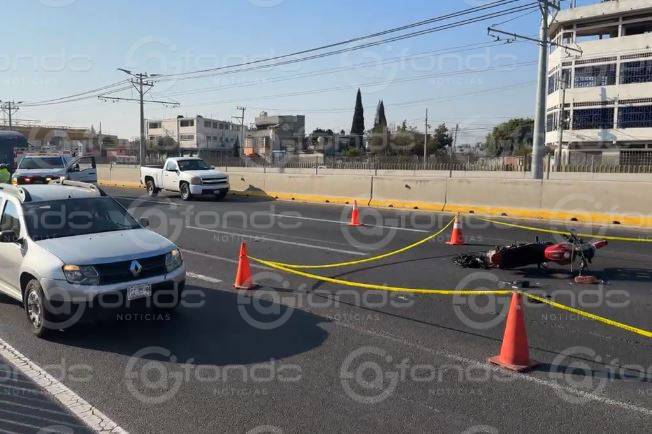 URGENTE: Arrollan a motociclistas en autopista de Edomex; uno muere