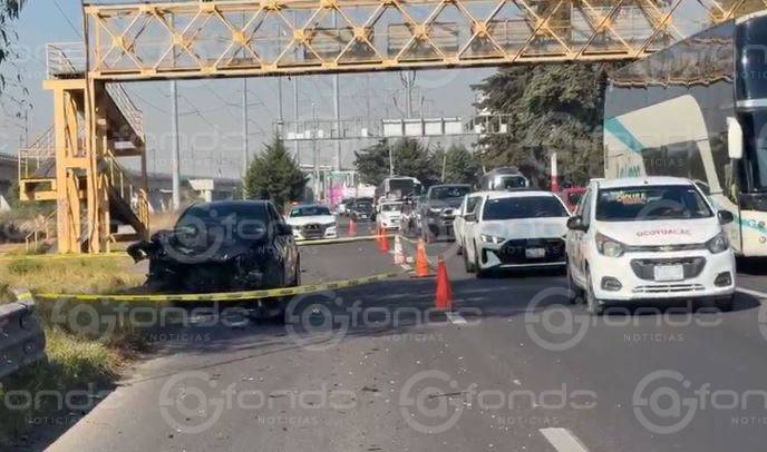 URGENTE: Tremendo choque deja una mujer sin vida en una carretera de Edomex