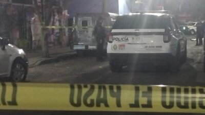 TERRIBLE: Vecinos oyeron disparos y al salir vieron a un joven muerto en la calle