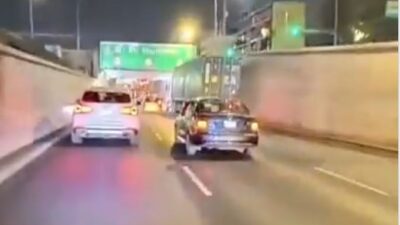 VIDEO: Trailero se mete al Viaducto y ocasiona increíble accidente ‘de novato’