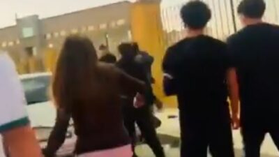 VIDEO: ‘¡Bryan, ya!’; jovencitos de bachilleres arman brutal golpiza campal