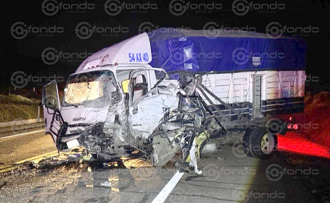 TERRIBLE. Jovencitos en una Suburban chocan en carretera a Valle de Bravo;  muere hijo de director general de BBVA