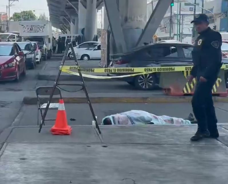 TERRIBLE: Abuelo cruzaba la calle con su bastón y murió arrollado por un conductor que huyó