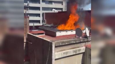 VIDEO: Fuego consume un lujoso departamento y vecinos aterrados pedían ayuda