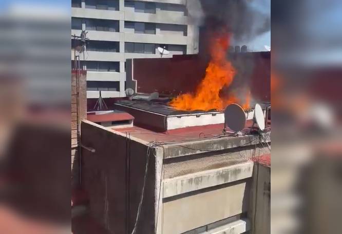 VIDEO: Fuego consume un lujoso departamento y vecinos aterrados pedían ayuda