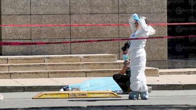 DRAMÁTICO. Paula Emilia estaba en el balcón del piso 13; se escuchó un grito y murió al caer sobre la avenida