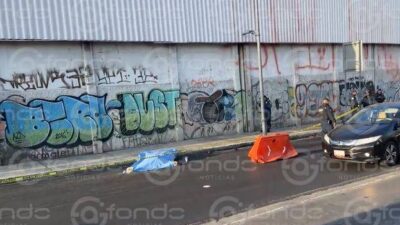 URGENTE: Motociclista derrapa, cae y queda sin vida en una zona de mucho tráfico