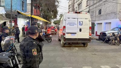CRIMEN. Sicarios en moto asesinan a jovencito de 15 años de edad en calles de Tepito