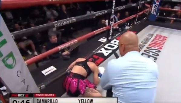 VIDEO: Boxeadora de 19 años termina en coma luego de ser noqueada