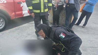 ALERTA: Policías ‘se ponen las pilas’ y salvan a un joven durante una crisis