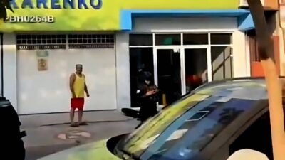 ÚLTIMA HORA: Adolescente armado mata a dos profesoras en una preparatoria