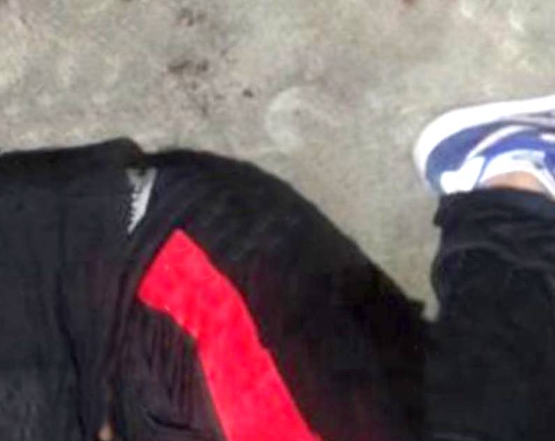 BRUTAL: Sujeto acaba con su vecino tras una pelea; otro se metió y también terminó muerto