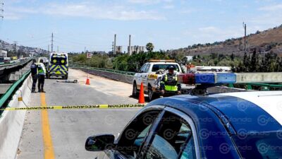 LAMENTABLE. Motociclista choca, se incendia y pierde la vida en la autopista Naucalpan – Ecatepec