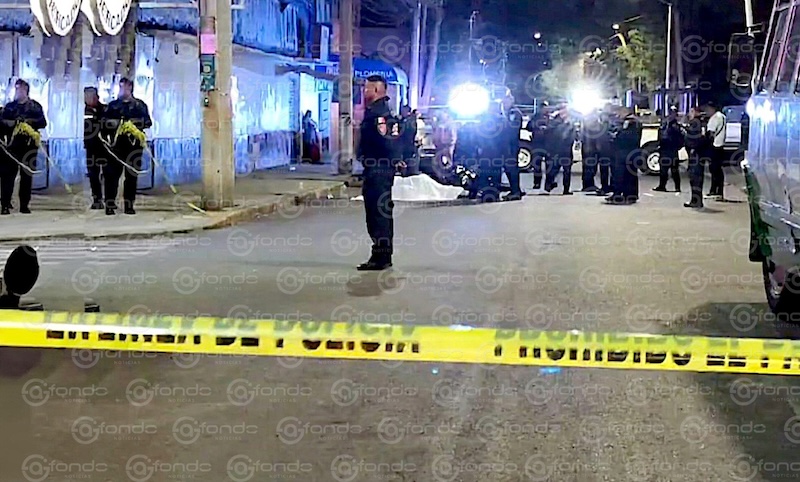 BALACERA. Asesinan a dos jóvenes en ataque directo a balazos frente a un deportivo