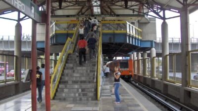TRISTEZA: Abuelito de 90 años viajaba en el Metro cuando su vida se apagó