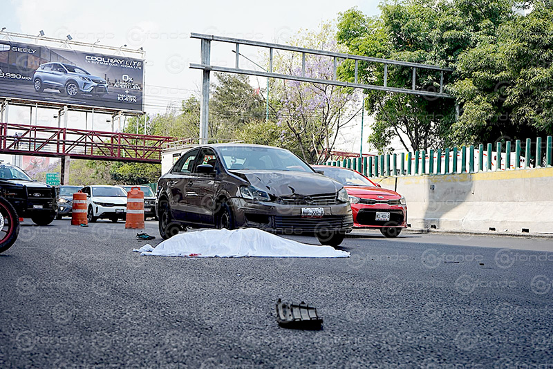 LAMENTABLE. Hombre muere frente a plaza comercial Mundo E por no utilizar puente peatonal