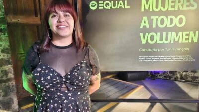 INSPIRACIÓN: Fanny era una talentosa fotoperiodista y amaba el rock, pero perdió la lucha contra el cáncer