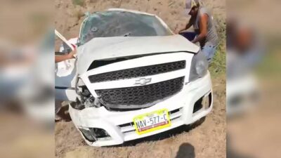 ÚLTIMA HORA. Mueren cinco integrantes de una familia del Edomex que iban a Acapulco; hay 8 heridos